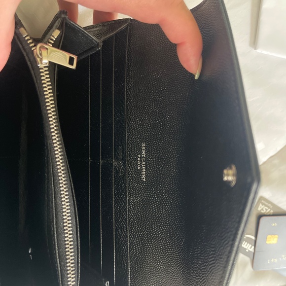 Authentic YSL wallet - Picture 3 of 3